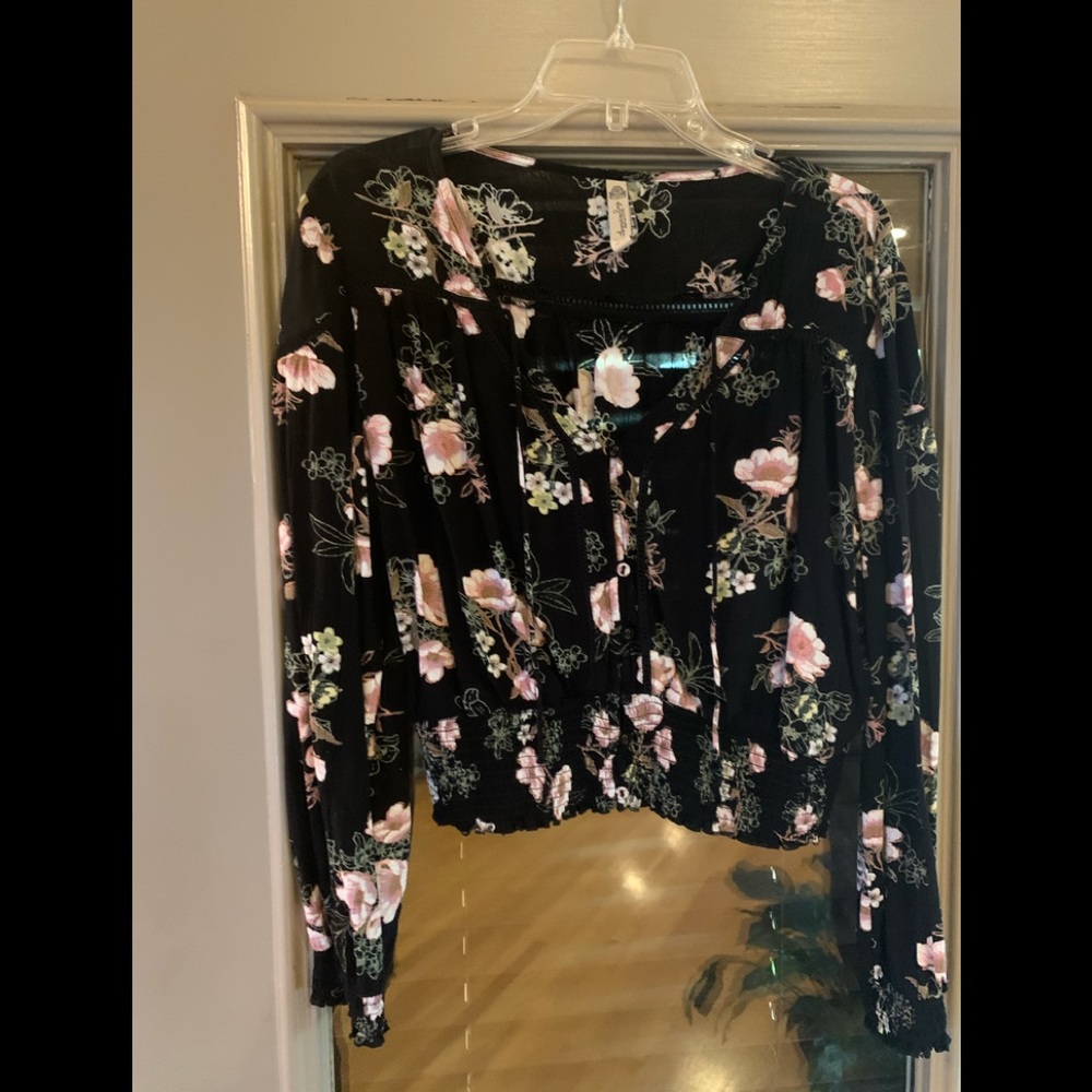 American rag long sleeve crop top